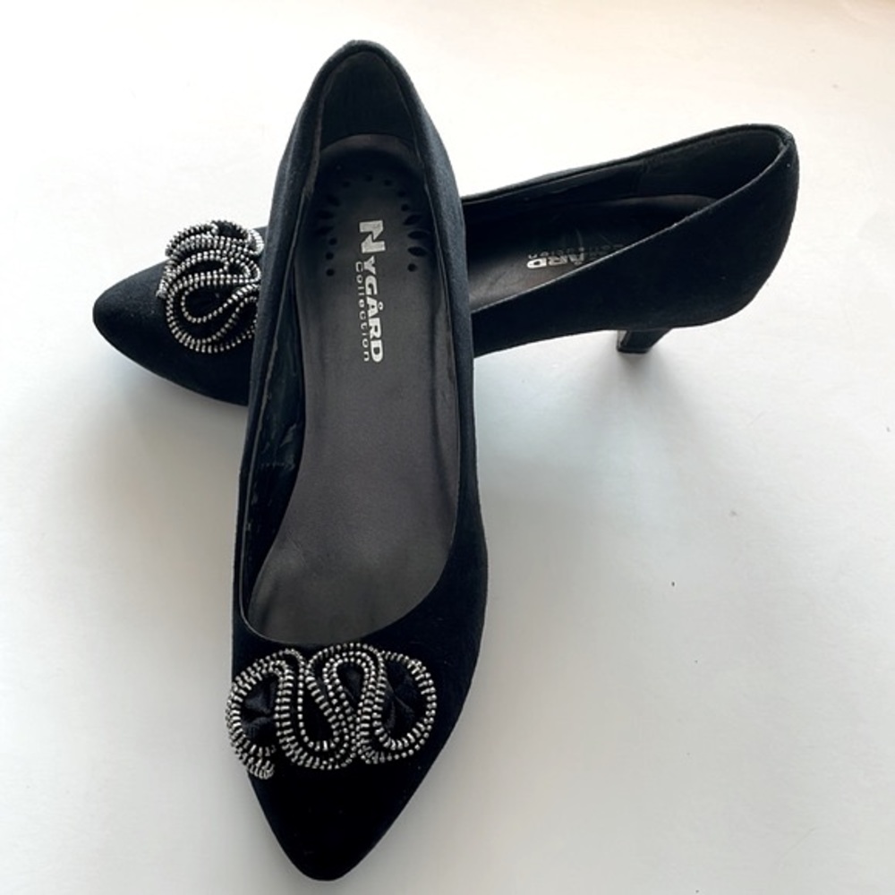 Nygard Collection Crista Suede Heels Size 7